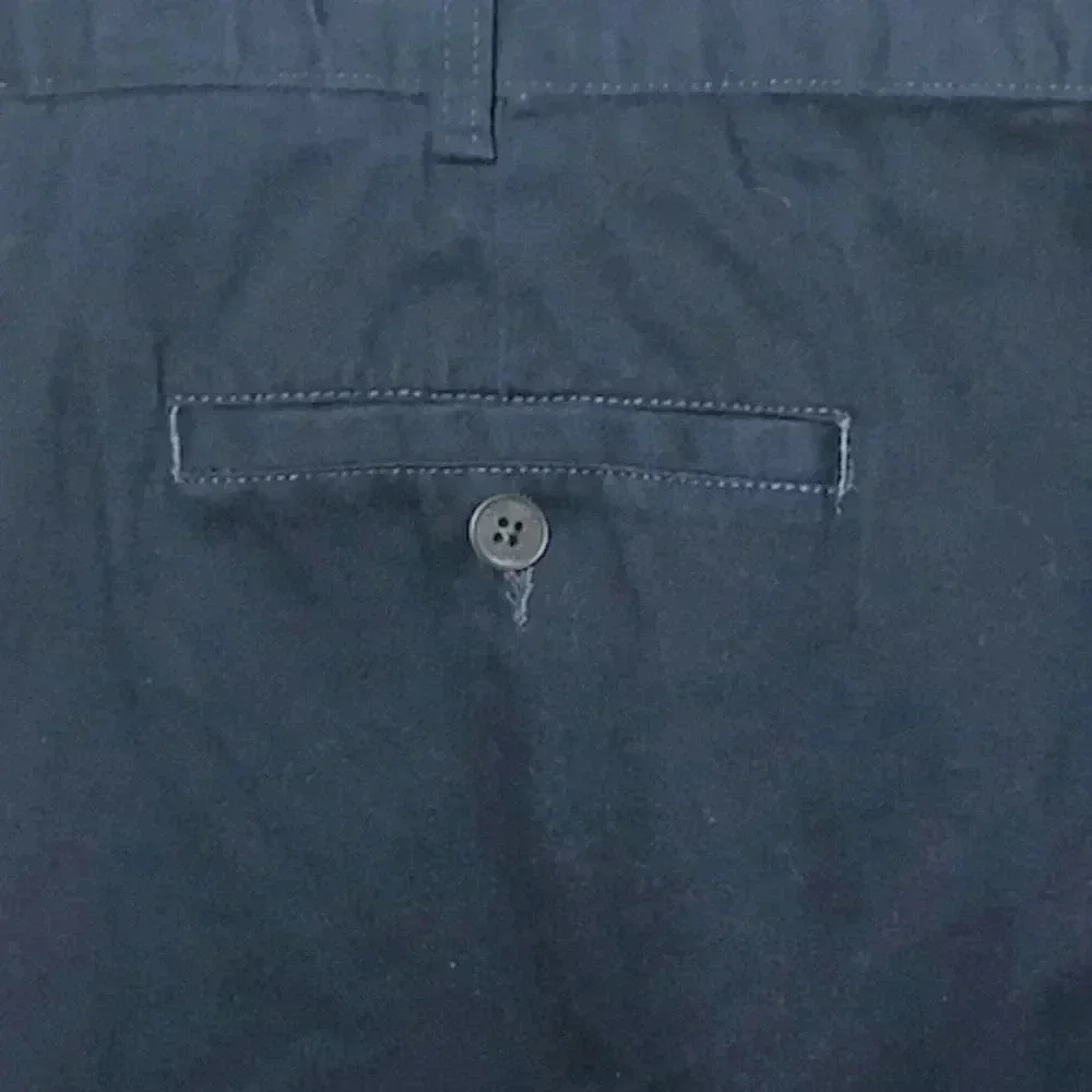 Geoffrey Beene 8” navy
